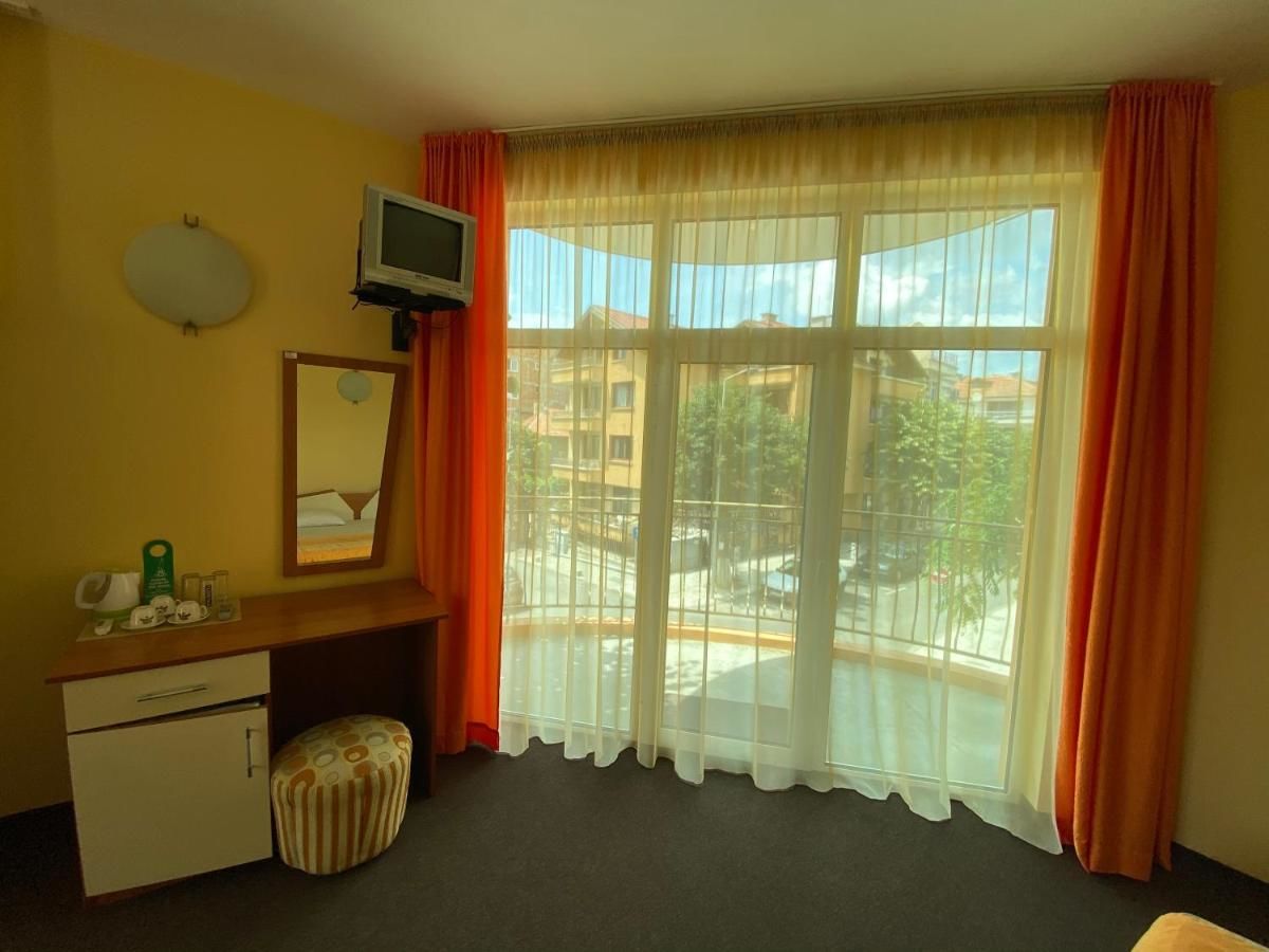 Гостевой дом Family House Cherry Несебр-26