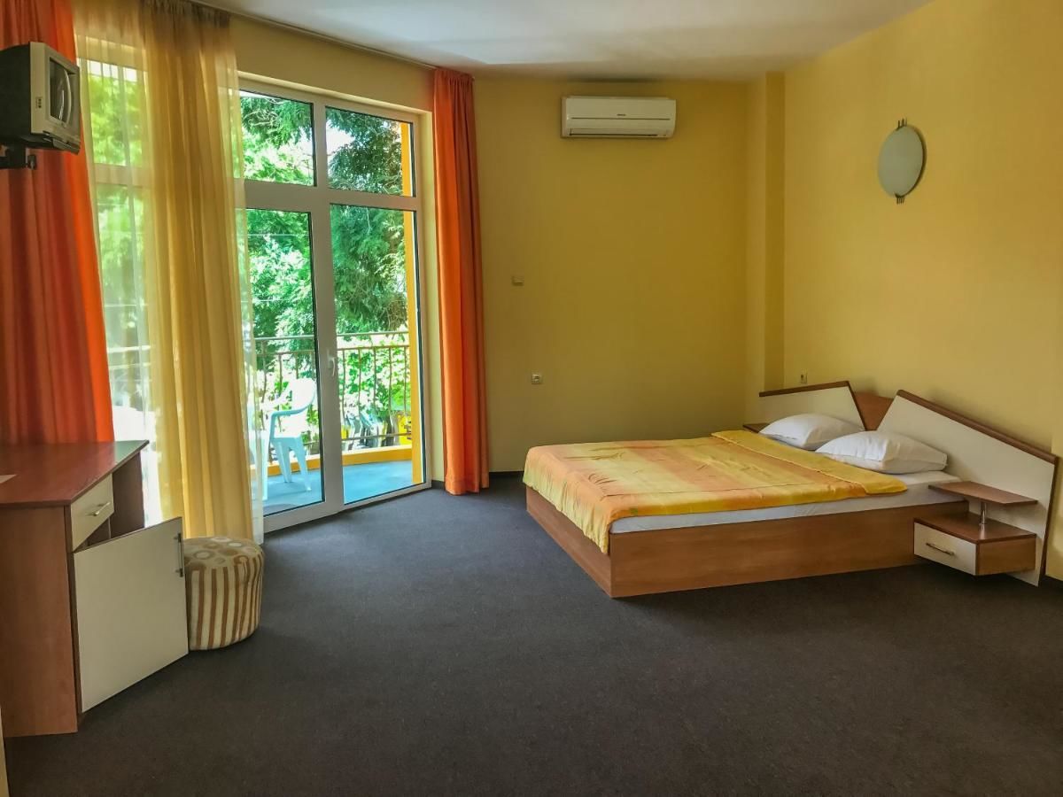 Гостевой дом Family House Cherry Несебр-27