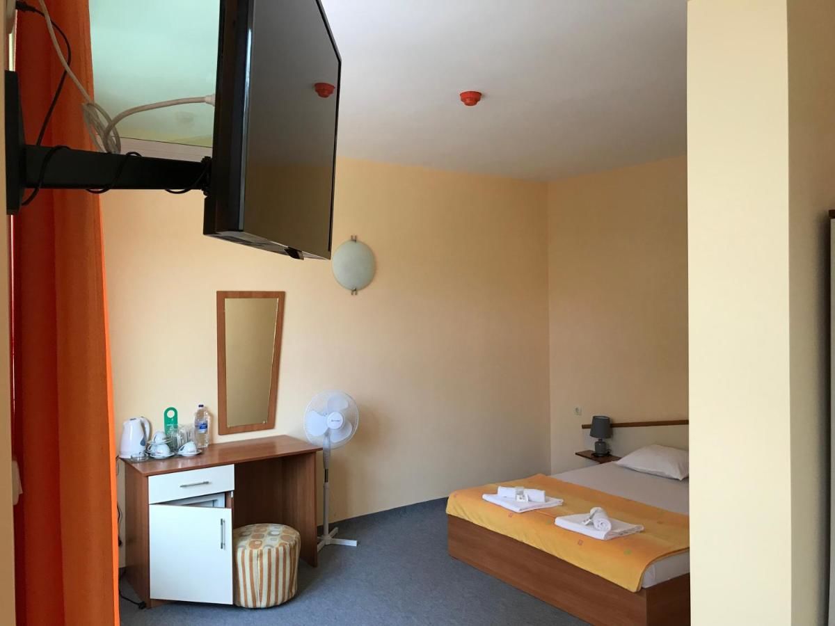 Гостевой дом Family House Cherry Несебр-35