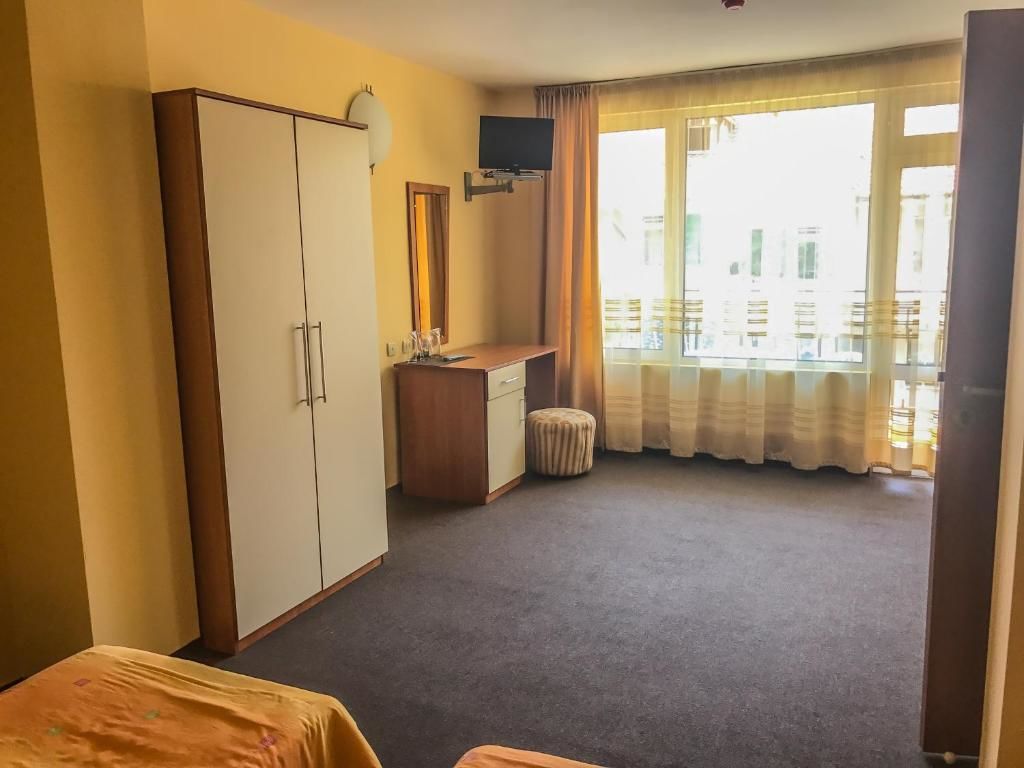 Гостевой дом Family House Cherry Несебр-64