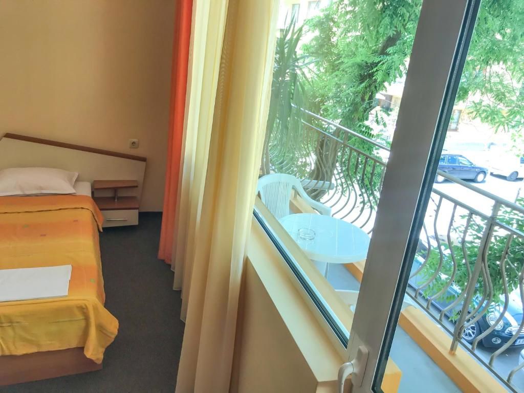 Гостевой дом Family House Cherry Несебр-71
